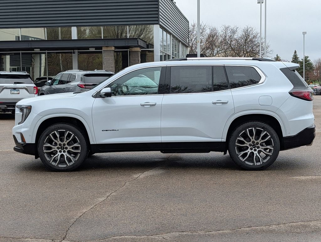 New 2026 GMC Acadia Denali Ultimate w/ LPO, Floor Liner Package AWD/4WD image 7