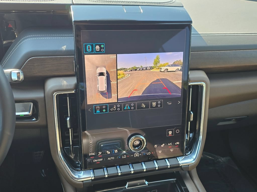 Certified 2026 GMC Yukon Denali Ultimate AWD/4WD image 16