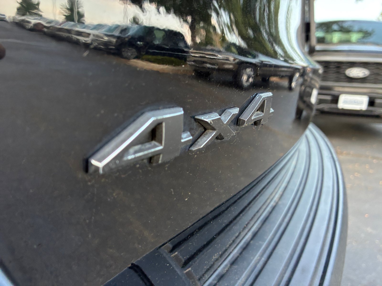 Used 2021 Jeep Grand Cherokee Laredo AWD/4WD image 23