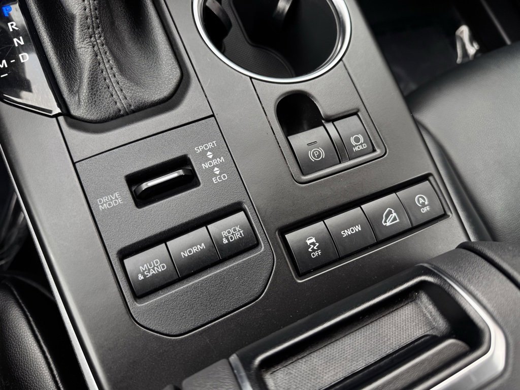 Certified 2021 Toyota Highlander XLE image 18