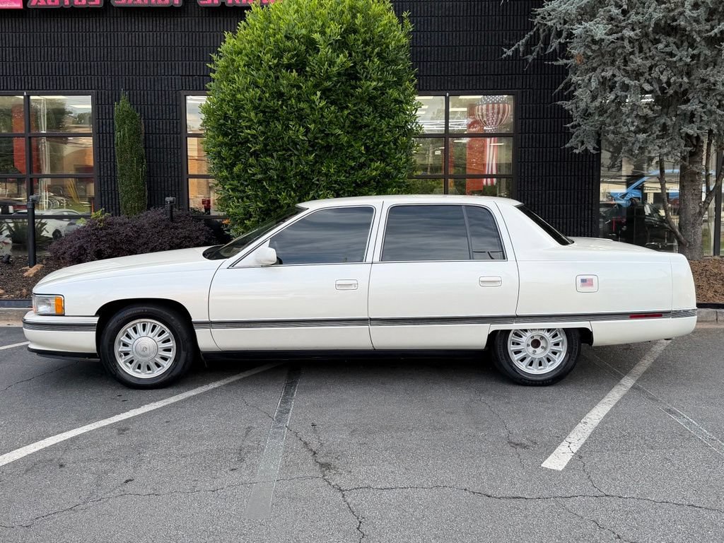 Used 1994 Cadillac De Ville Concours FWD image 9