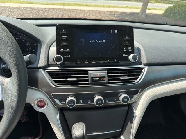 Used 2018 Honda Accord LX image 5