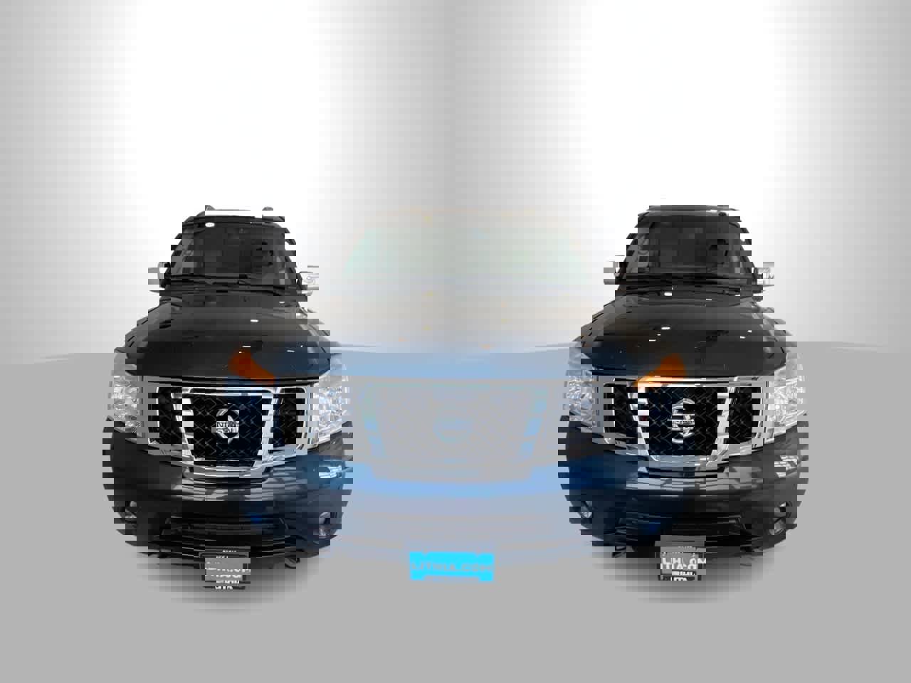 Used 2015 Nissan Armada Platinum AWD/4WD image 3