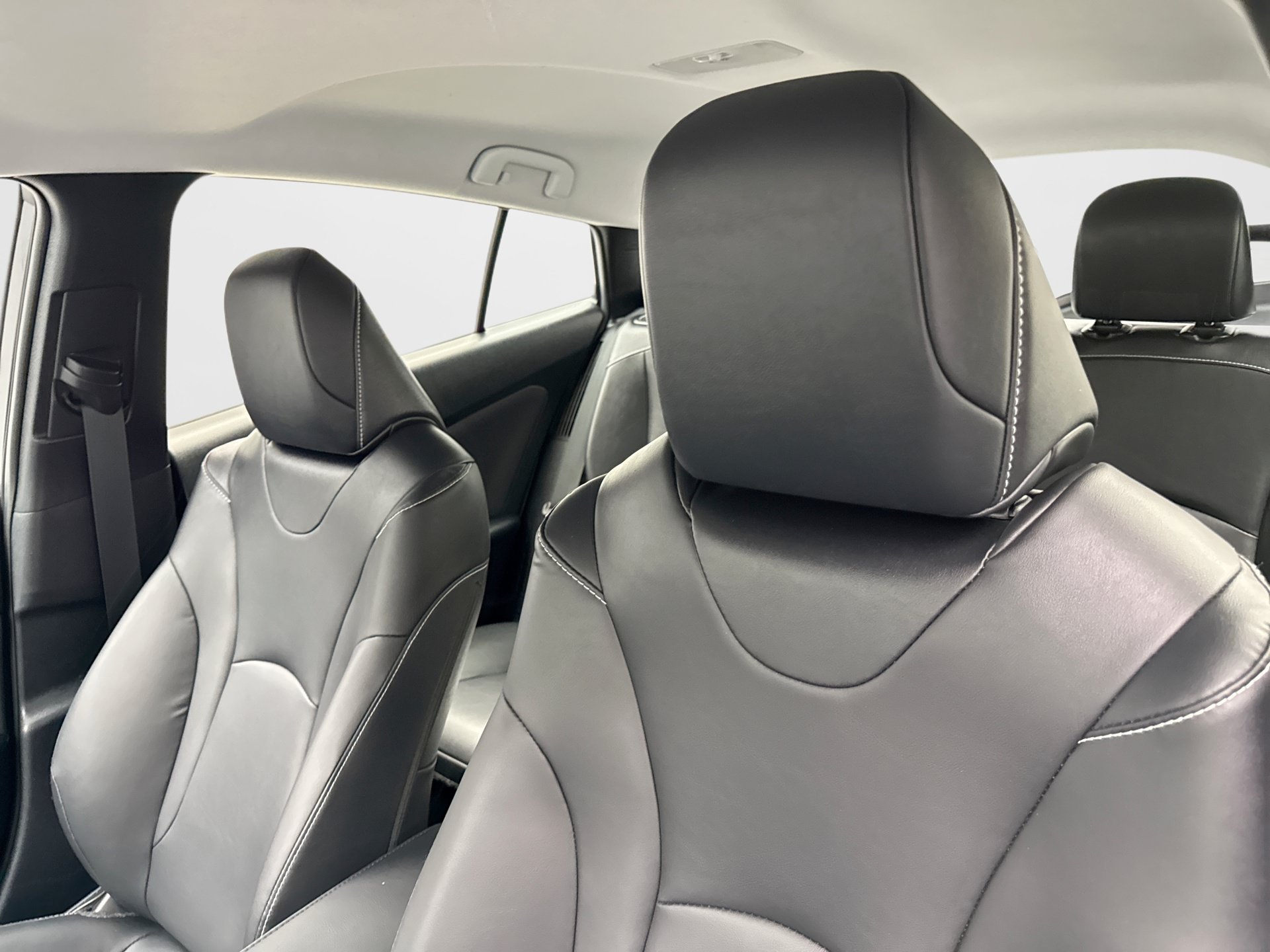 Used 2022 Toyota Prius Prime XLE FWD image 9