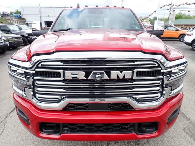 New 2026 RAM 3500 Laramie AWD/4WD image 8