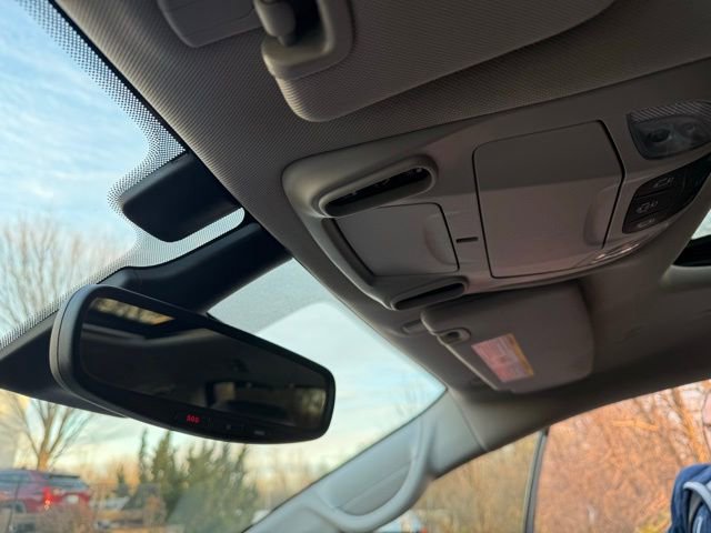 Used 2022 Chrysler Pacifica Limited image 14