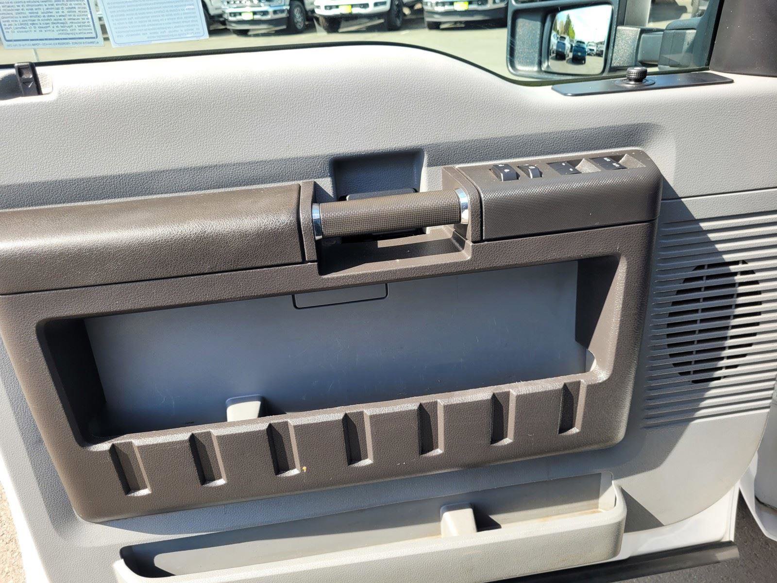 Used 2015 Ford F350 XL image 19