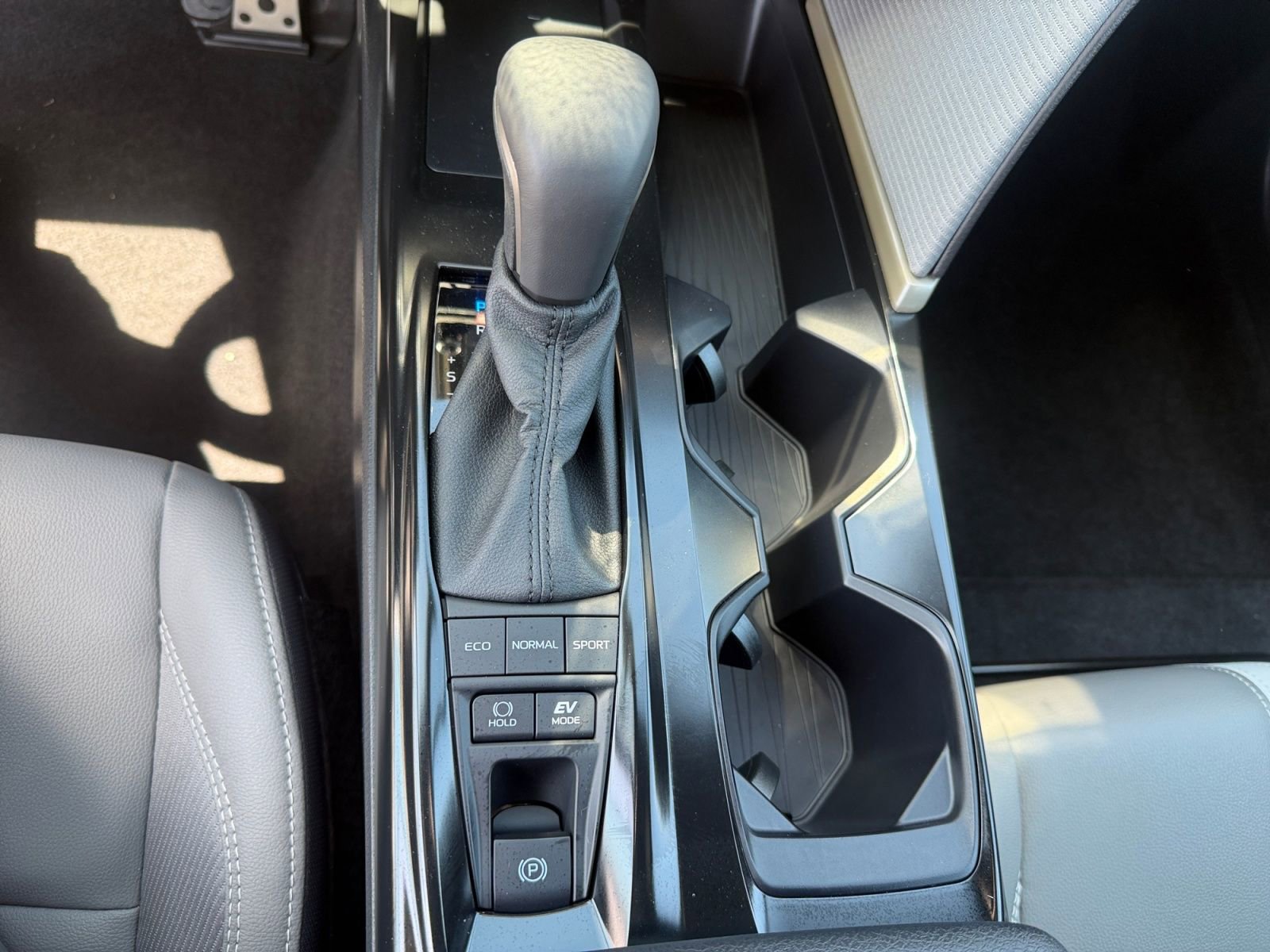 New 2026 Toyota Camry SE FWD image 22