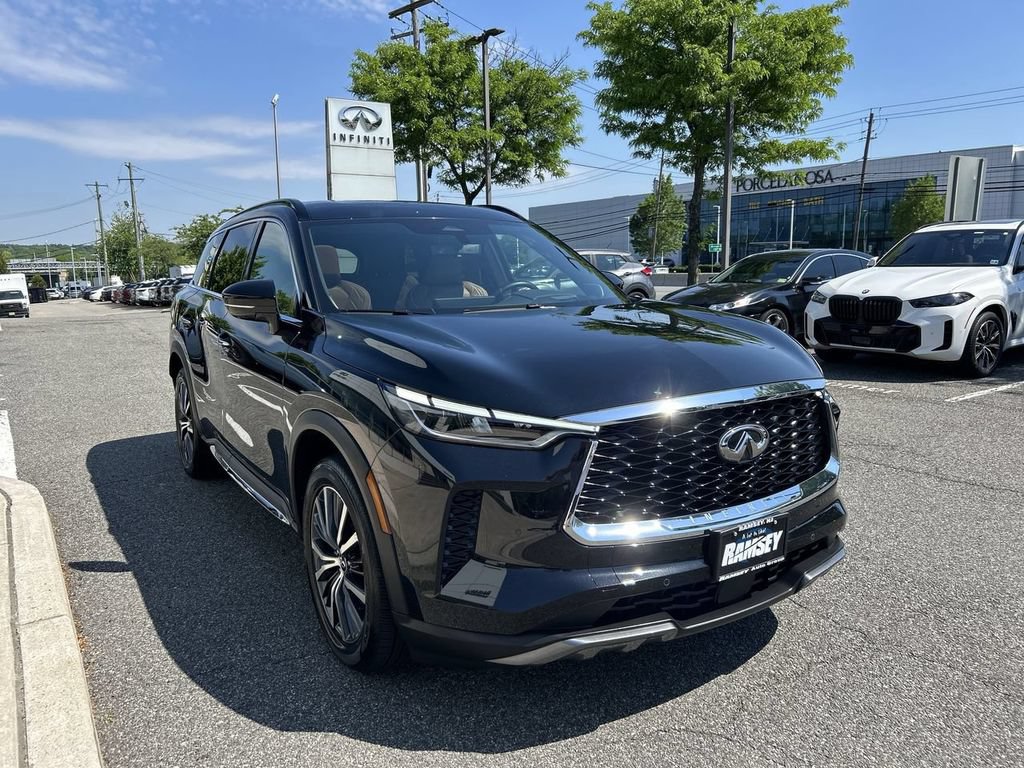Certified 2023 INFINITI QX60 Autograph AWD/4WD image 2