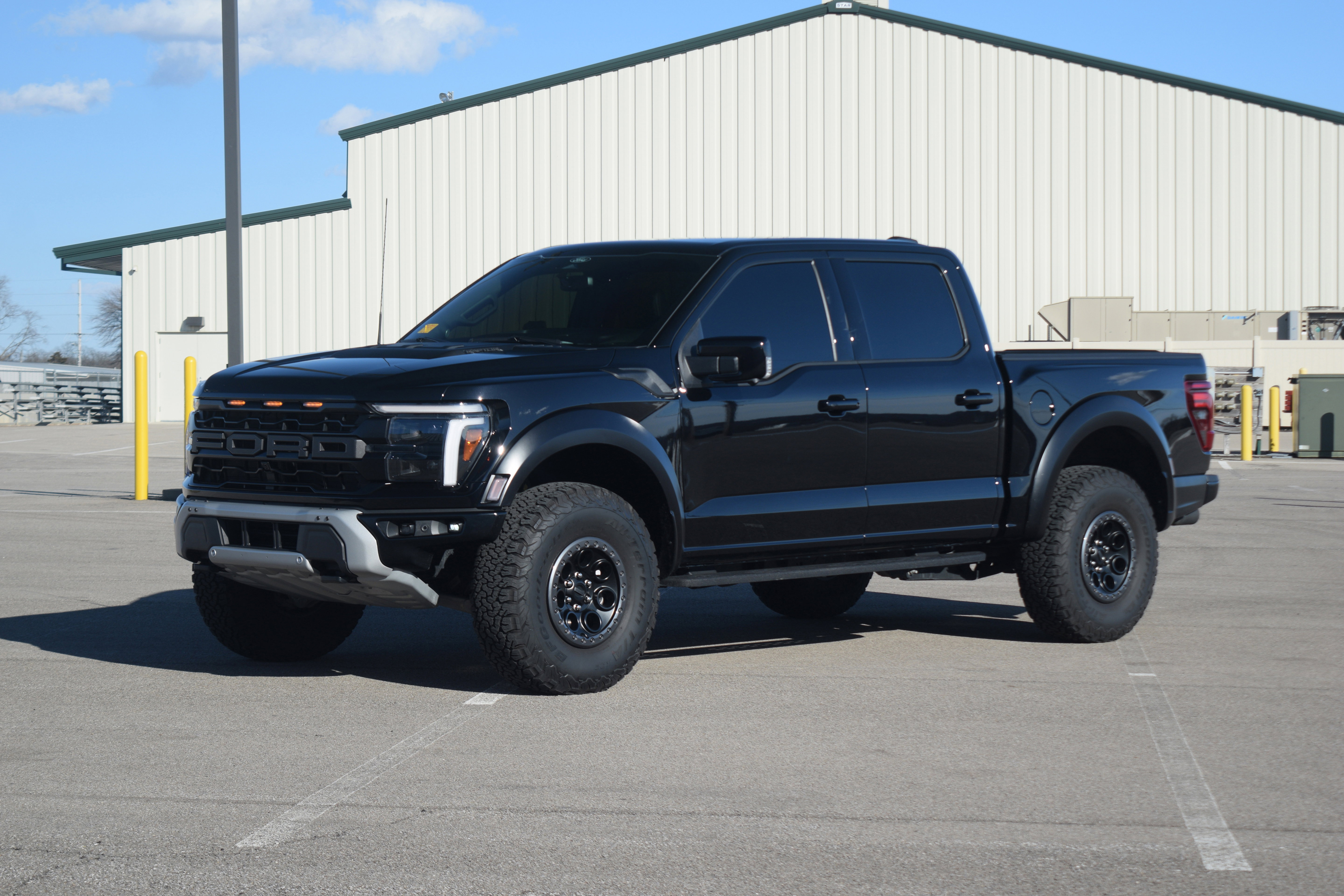 Used 2025 Ford F150 Raptor image 23
