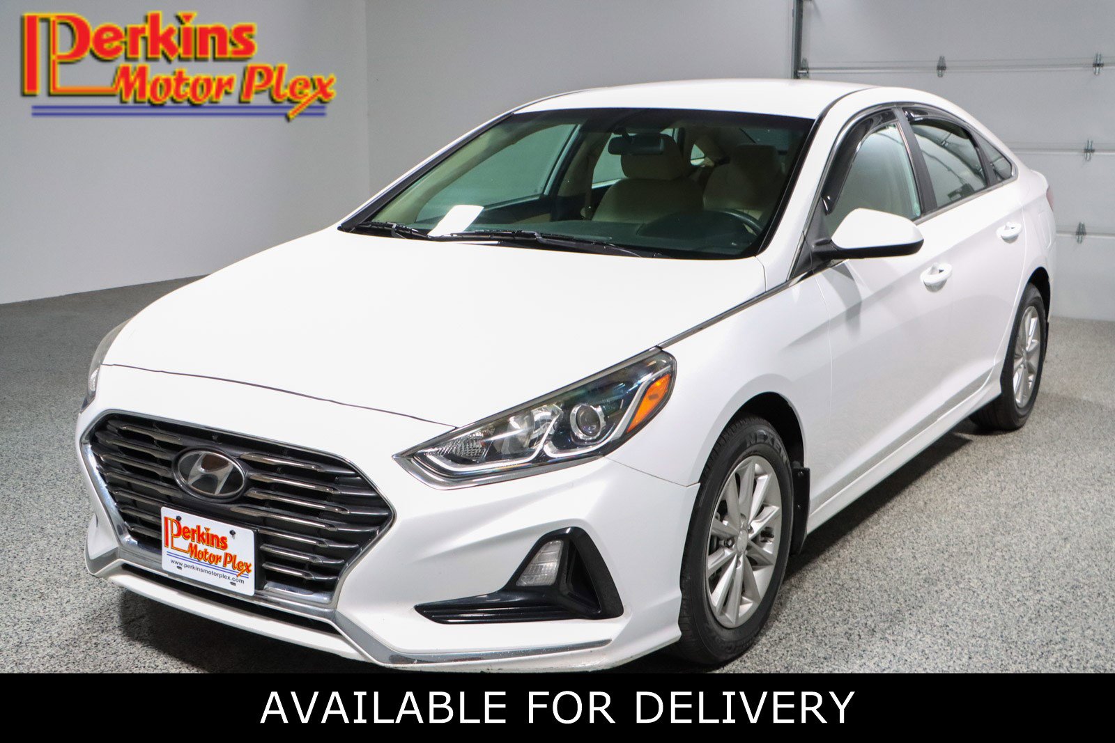 Used 2018 Hyundai Sonata SE image 1