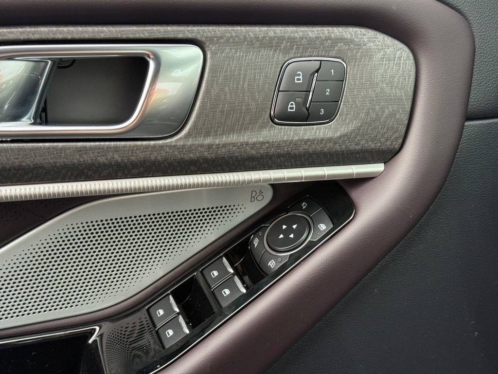 New 2026 Ford Explorer Platinum image 26