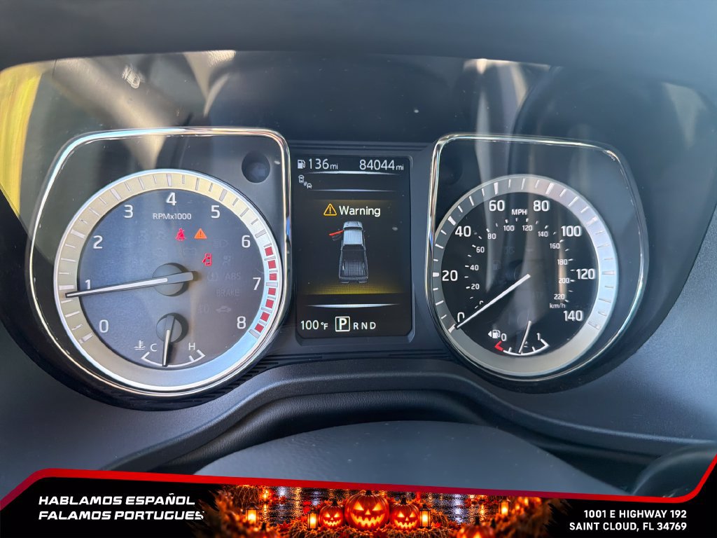 Used 2017 Nissan Titan SV RWD image 9