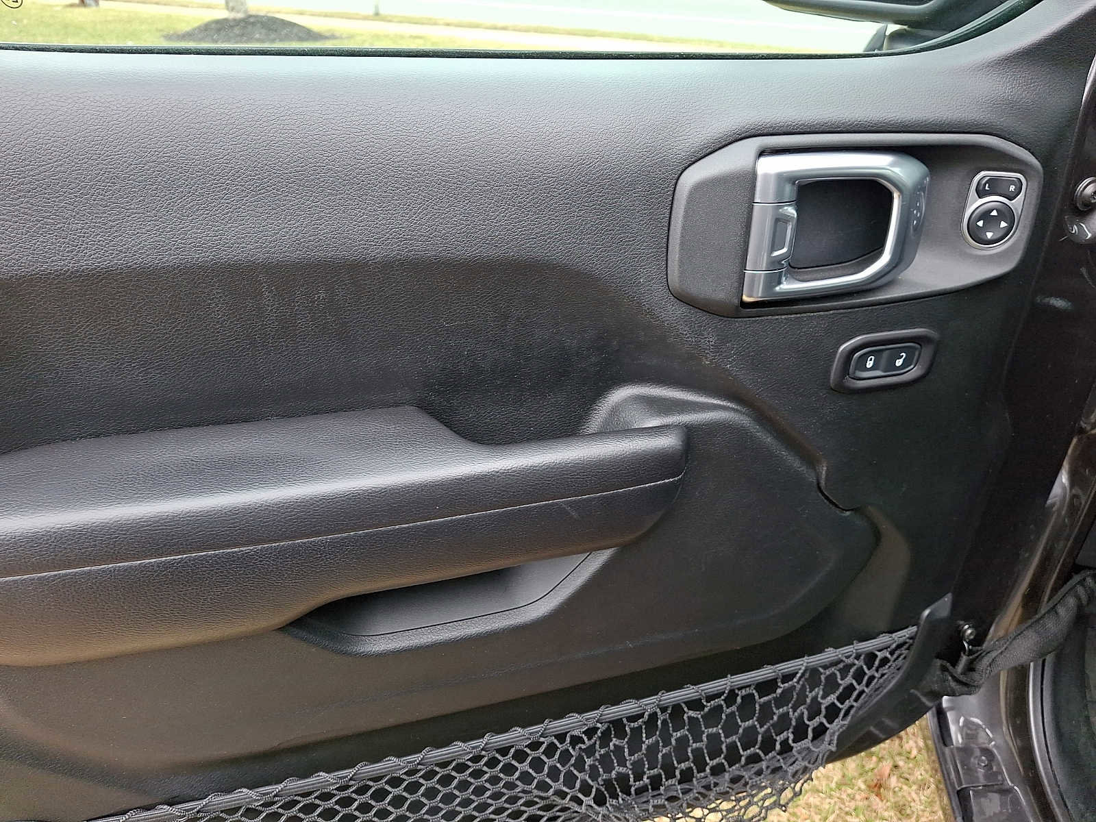 Used 2018 Jeep Wrangler Unlimited Sport S image 13