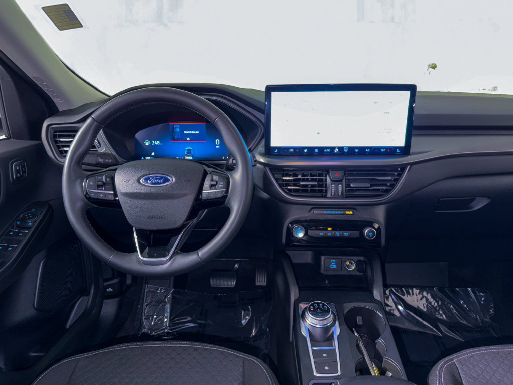 Used 2023 Ford Escape Active w/ Tech Pack #2 AWD/4WD image 16