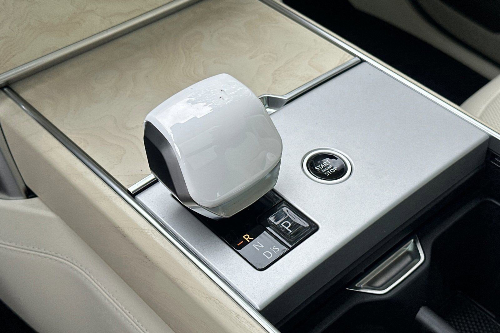 New 2026 Land Rover Range Rover SV image 19