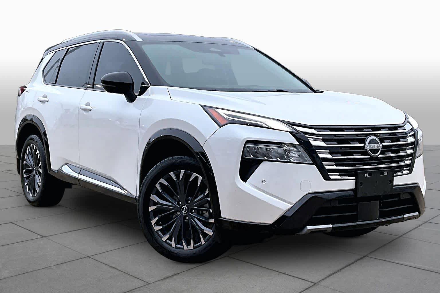Used 2024 Nissan Rogue Platinum w/ Platinum Premium Package AWD/4WD image 2