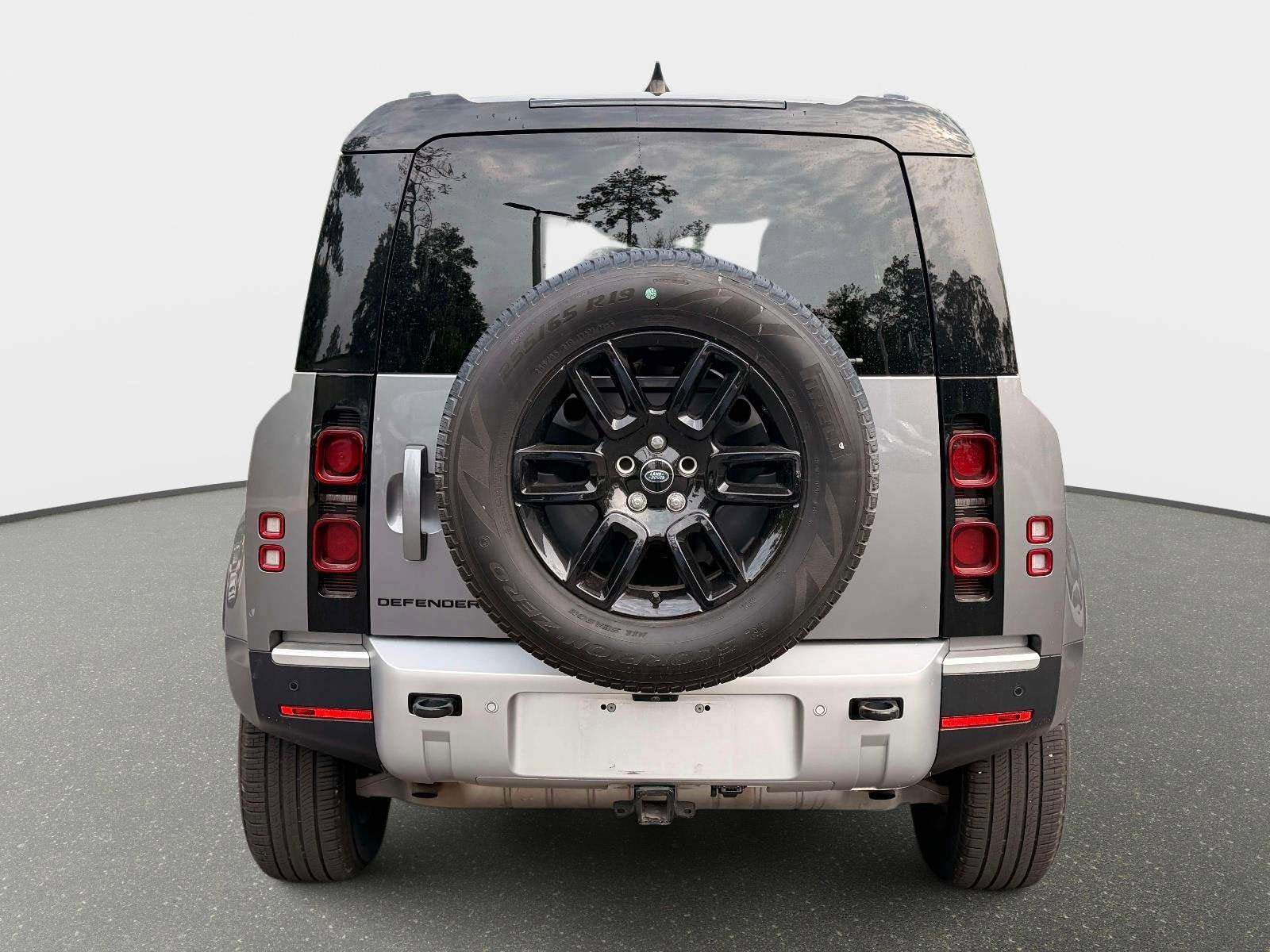 Used 2024 Land Rover Defender 90 S AWD/4WD image 6