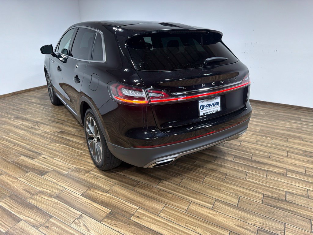 Used 2023 Lincoln Nautilus Reserve w/ Equipment Group 201A AWD/4WD image 5