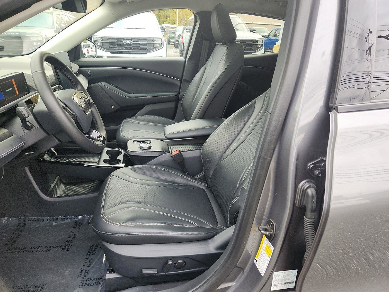 Used 2021 Ford Mustang Mach-E Premium image 13