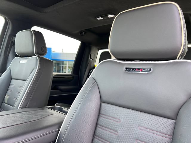 Used 2025 GMC Sierra 2500 AT4X AWD/4WD image 21