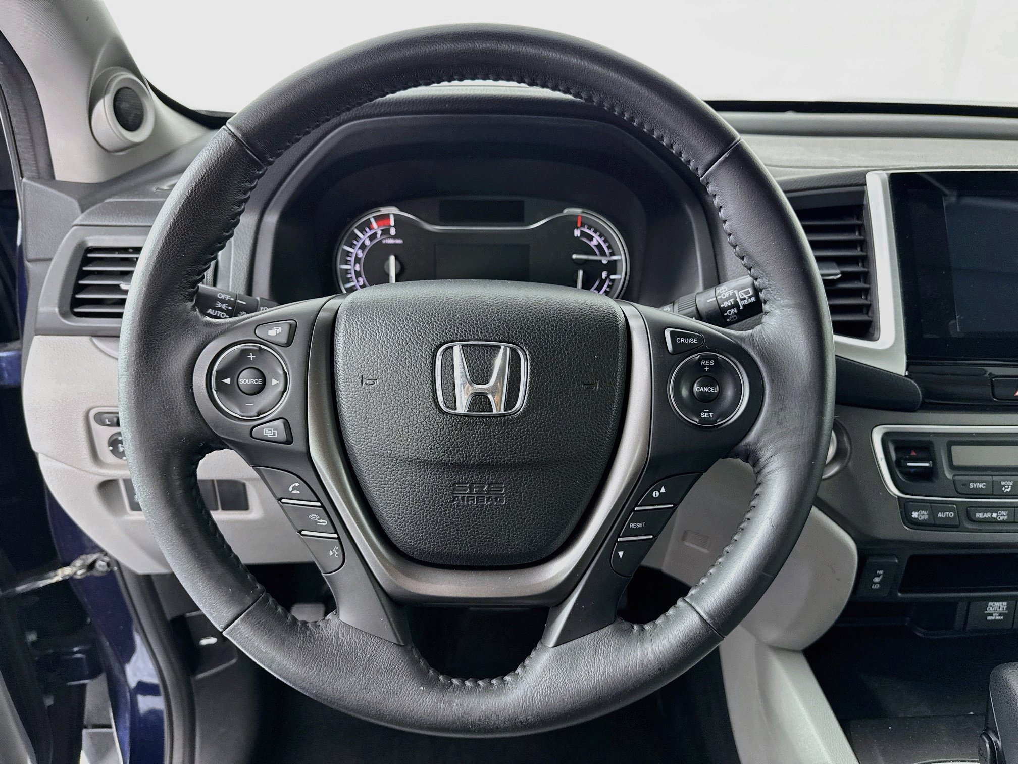 Used 2017 Honda Pilot EX-L image 11