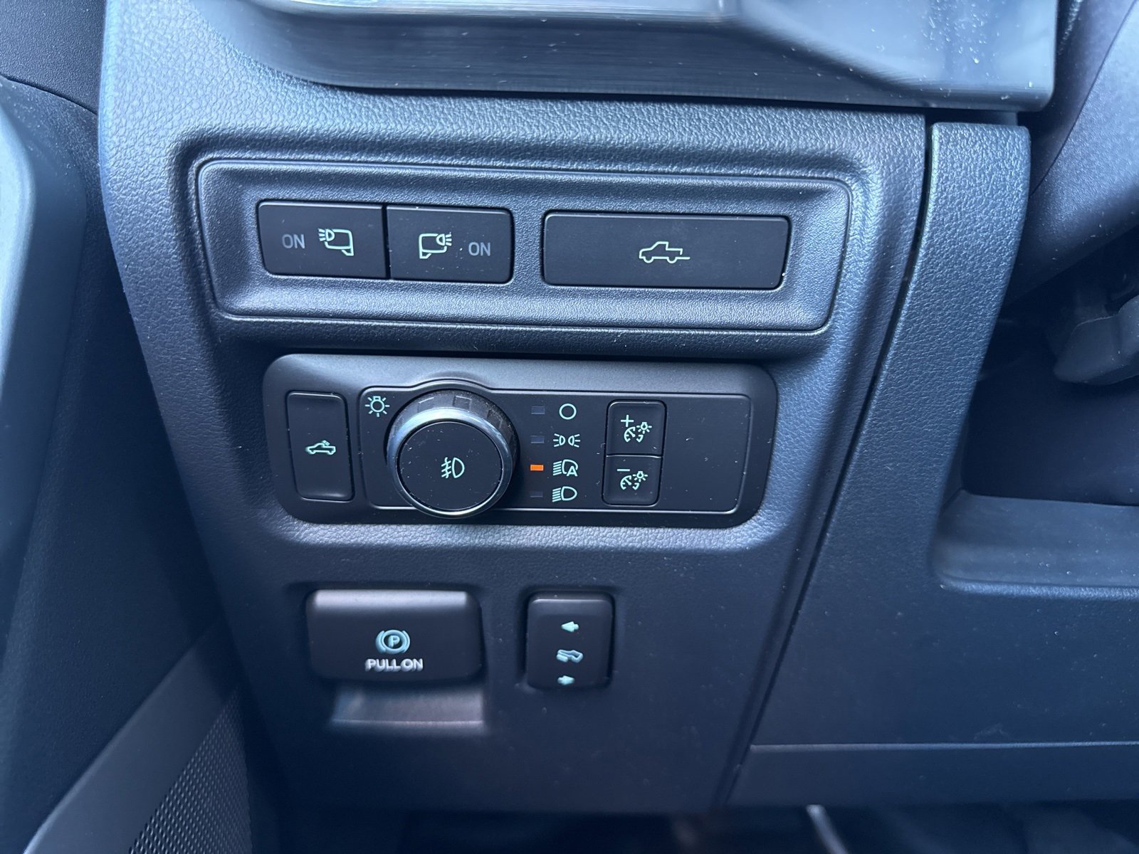 Used 2021 Ford F150 Lariat image 35