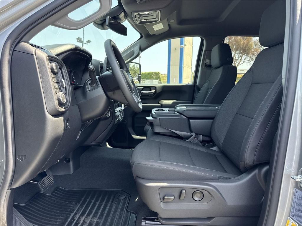 New 2026 Chevrolet Silverado 2500 Custom w/ Custom Value Package AWD/4WD image 21