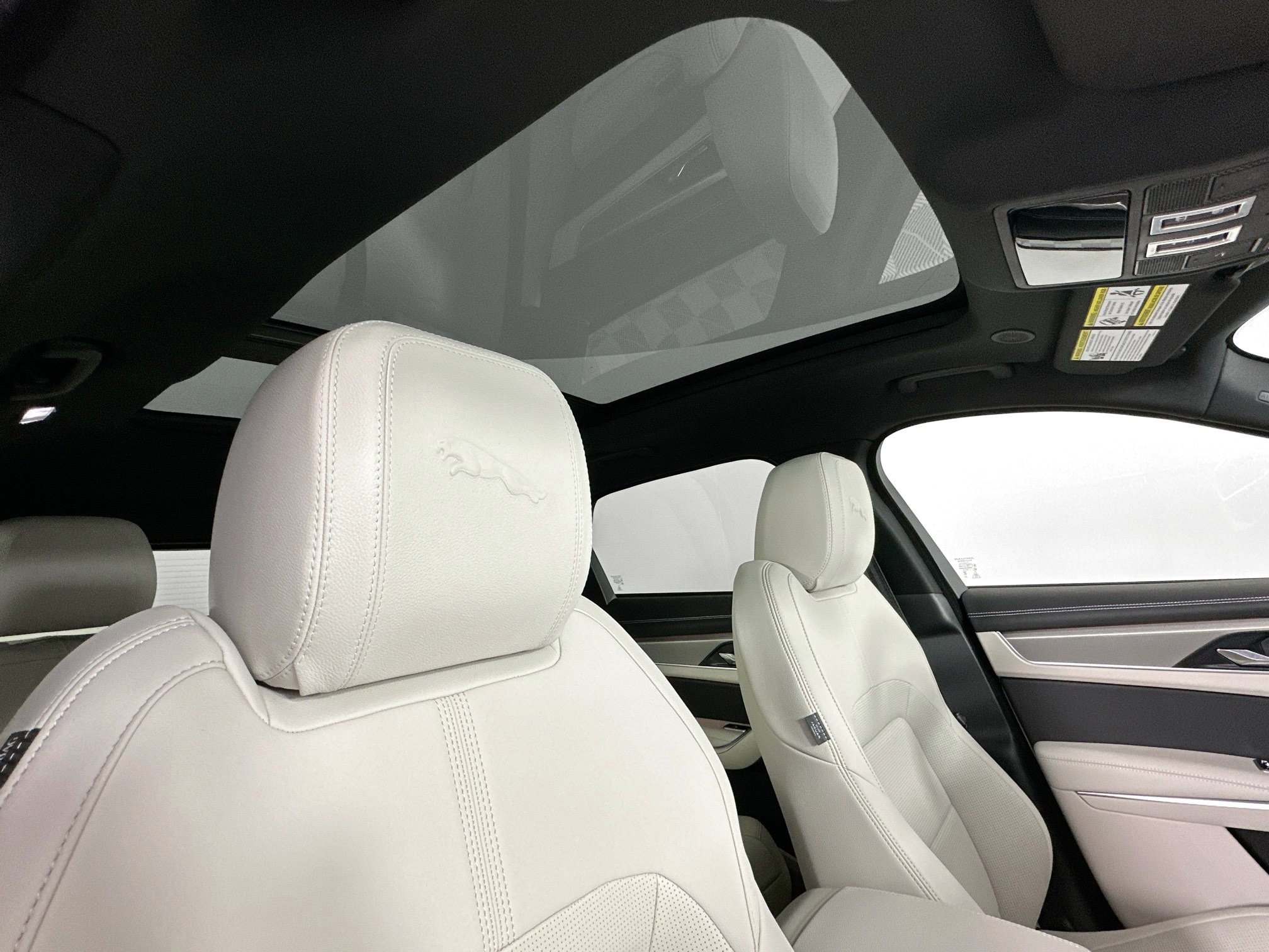 Used 2026 Jaguar F-PACE R-Dynamic S image 20