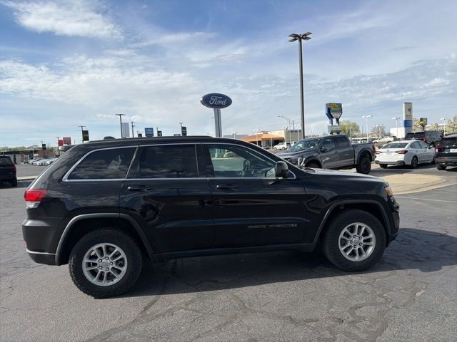 Used 2020 Jeep Grand Cherokee Laredo AWD/4WD image 4