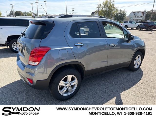 Used 2019 Chevrolet Trax LT w/ LT Convenience Package image 4