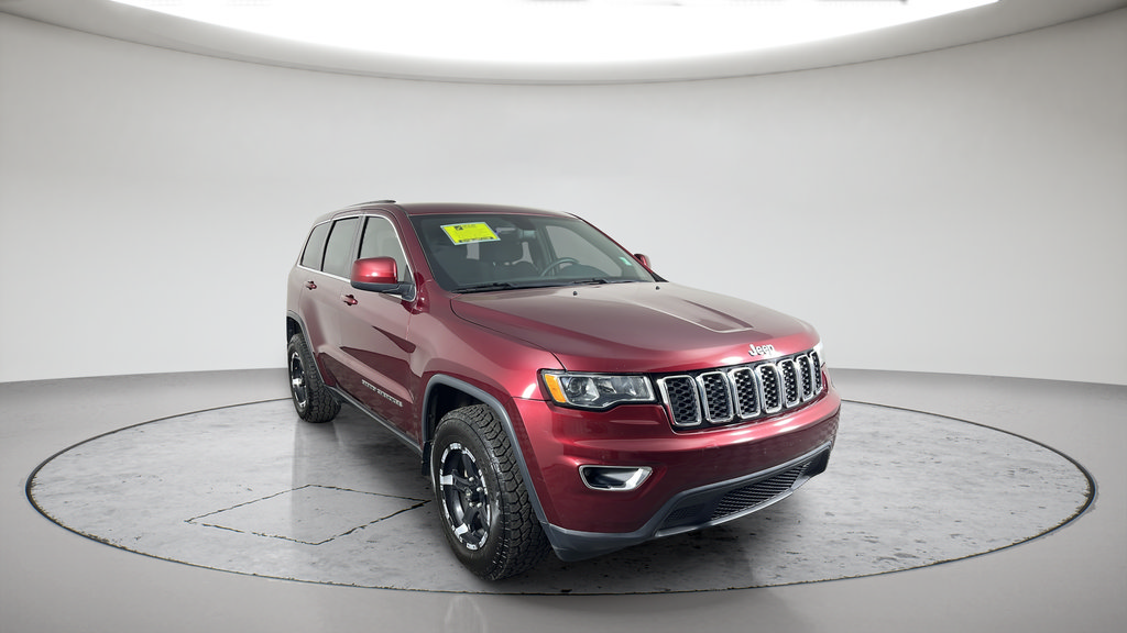 Used 2017 Jeep Grand Cherokee Laredo AWD/4WD image 5