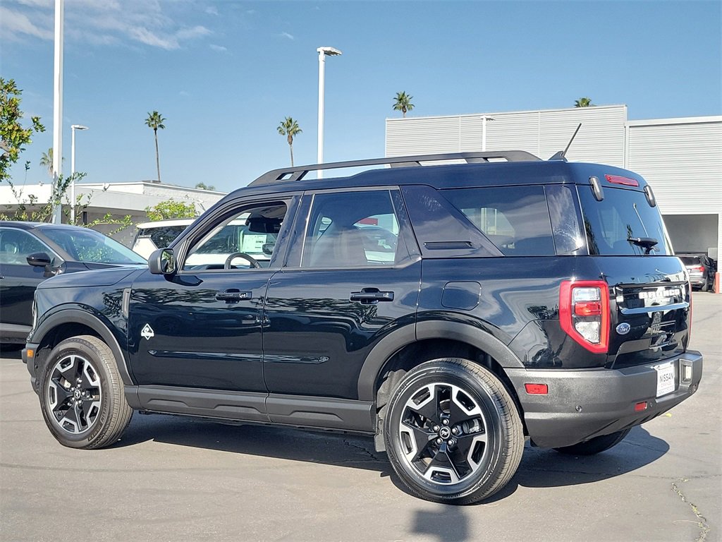 Used 2023 Ford Bronco Sport Outer Banks w/ Tech Package image 3