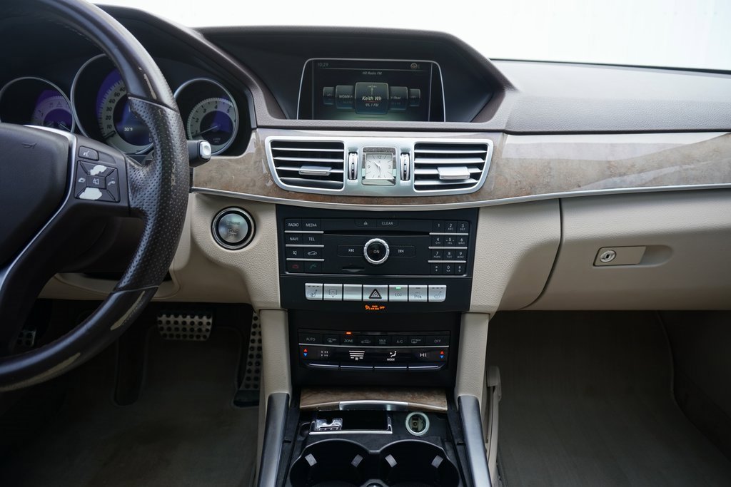 Used 2016 Mercedes-Benz E 350 Sedan image 18
