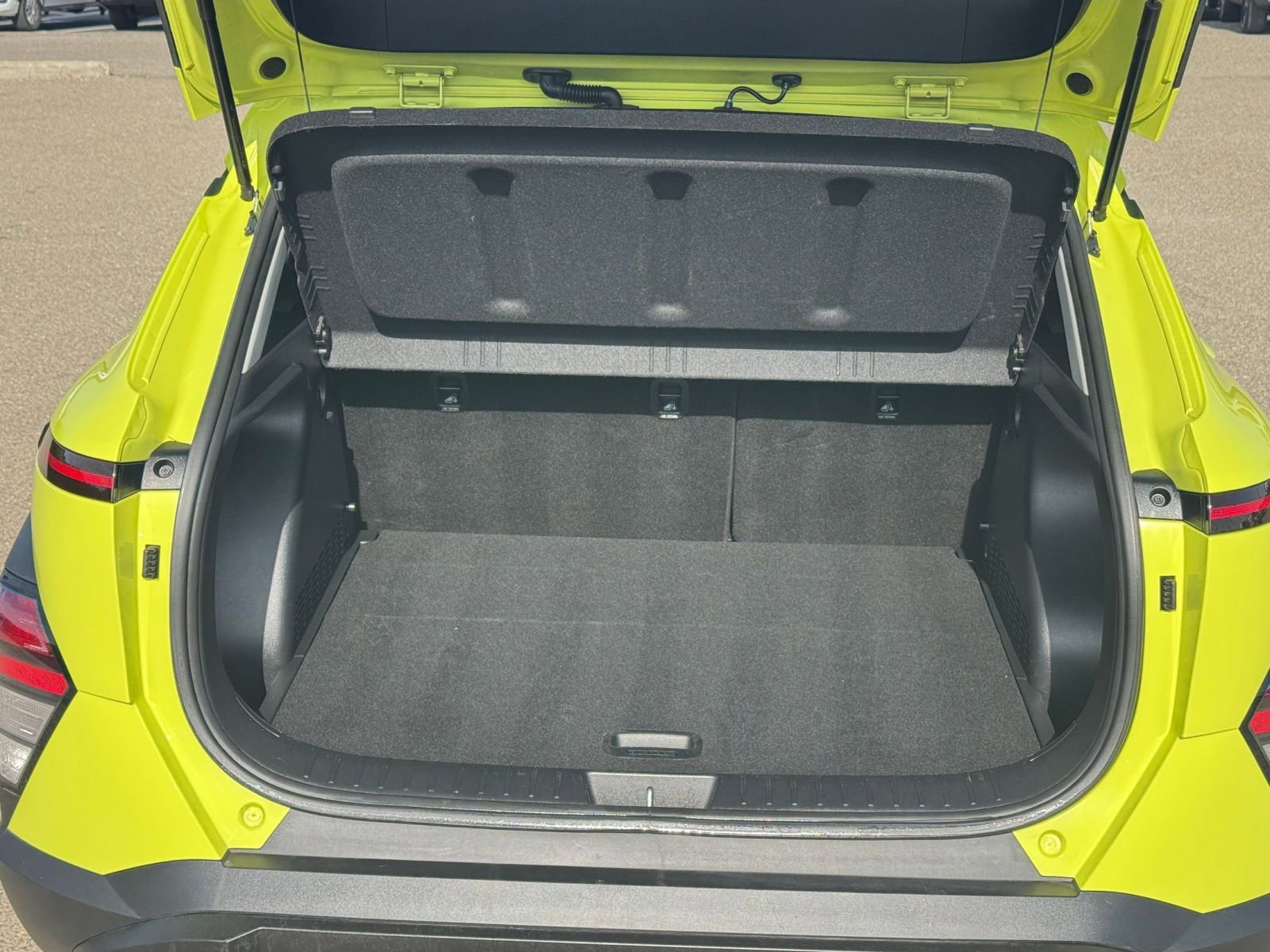 Used 2025 Hyundai Kona SEL image 31