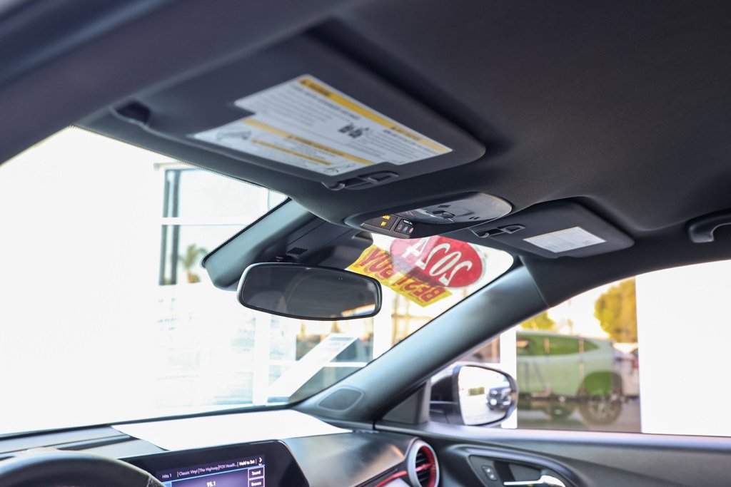 Used 2024 Chevrolet Trax RS w/ Driver Confidence Package image 13