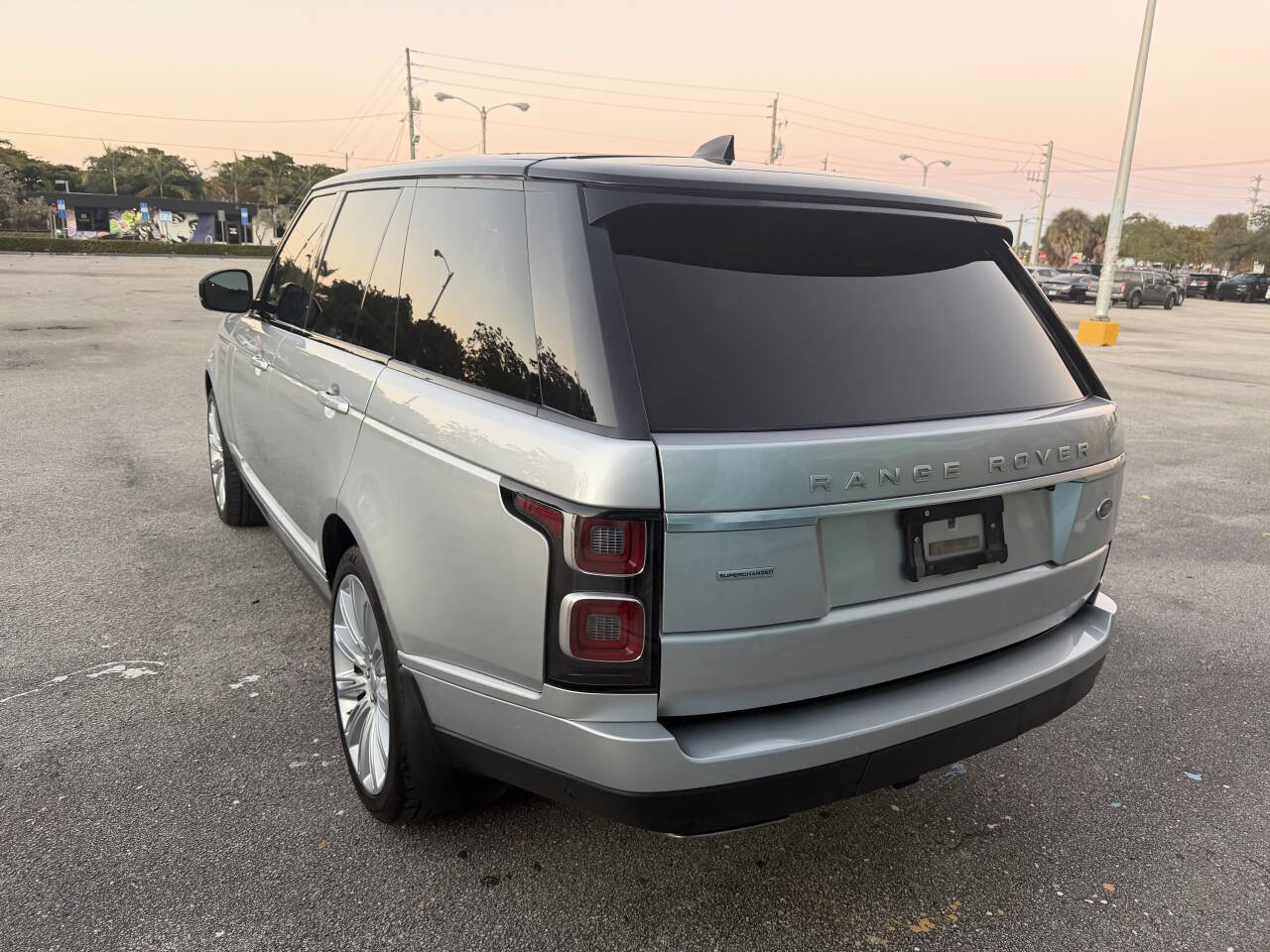 Used 2018 Land Rover Range Rover Supercharged AWD/4WD image 10