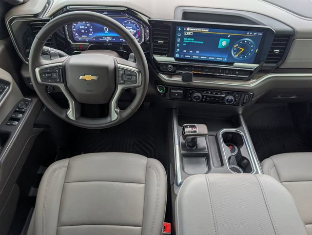 Used 2025 Chevrolet Silverado 1500 LTZ image 6