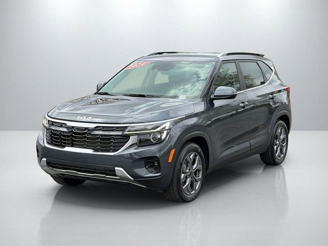 Certified 2024 Kia Seltos S image 3