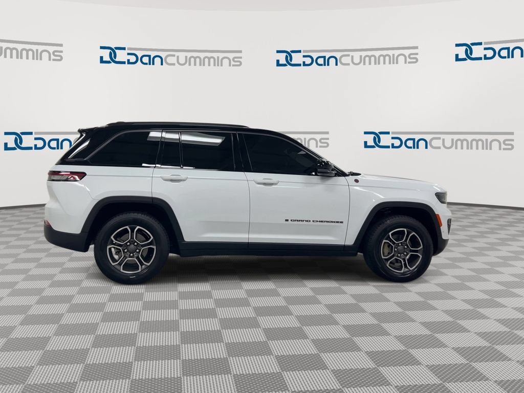 Used 2022 Jeep Grand Cherokee Trailhawk w/ ADV Protech Group II AWD/4WD image 9