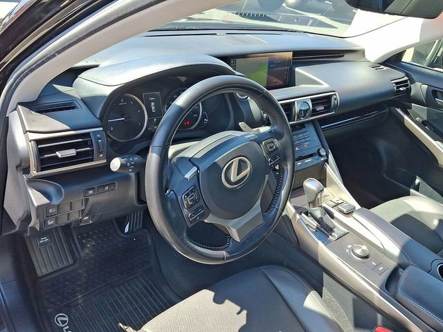 Used 2018 Lexus IS 300 AWD w/ Comfort Package image 10