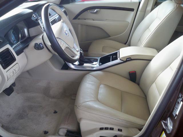 Used 2016 Volvo XC70 T5 Platinum w/ Protection Package image 7