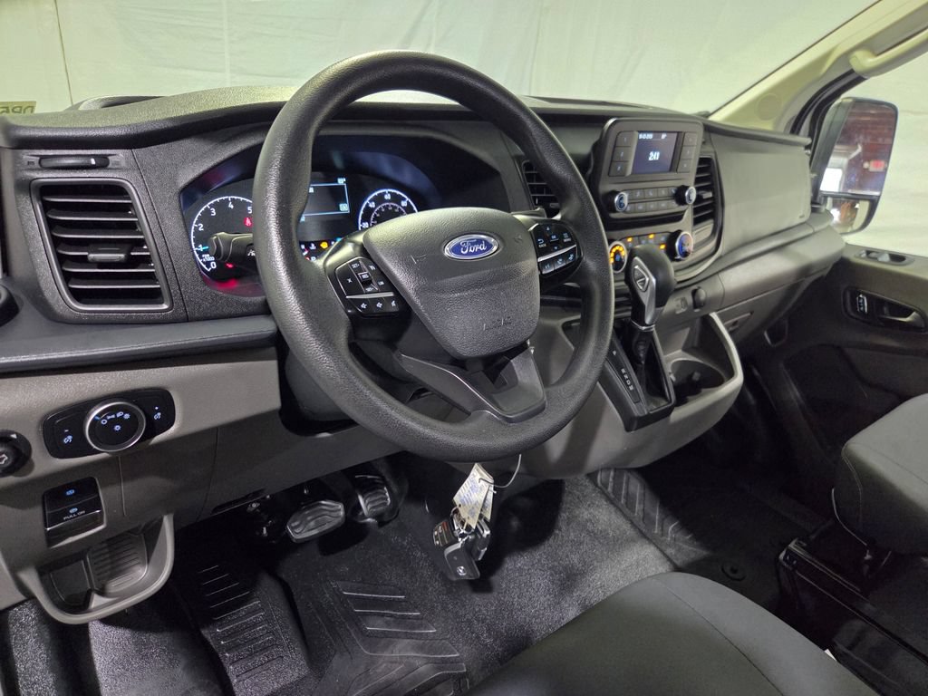 Used 2024 Ford Transit 150 Low Roof AWD image 3