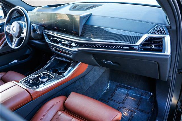 Used 2024 BMW X5 M60i image 27
