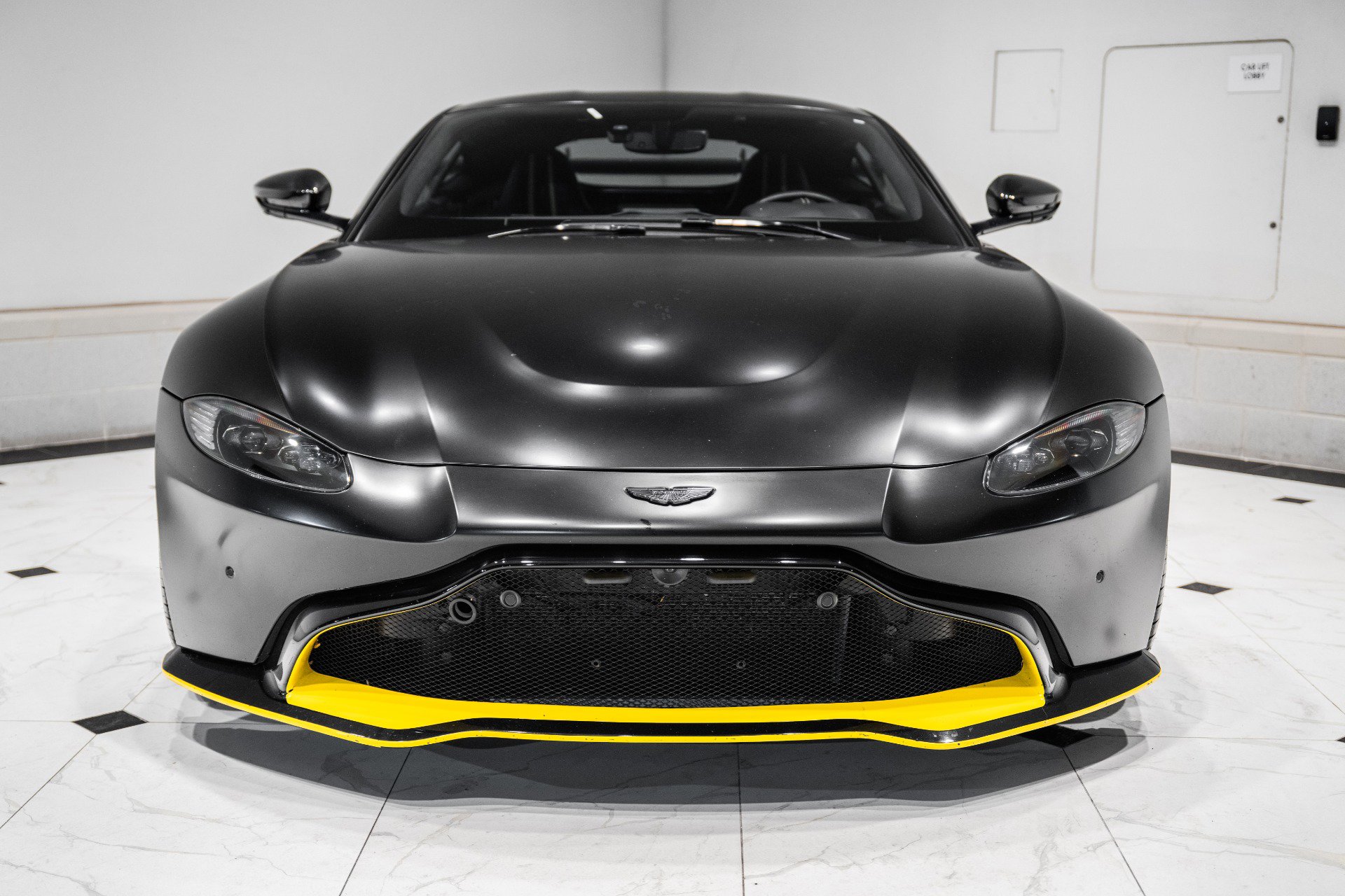 Used 2019 Aston Martin V8 Vantage image 7