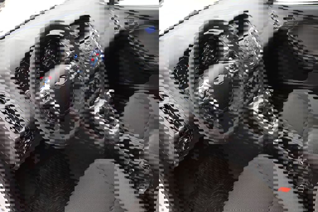 Used 2012 Ford Focus SE image 13