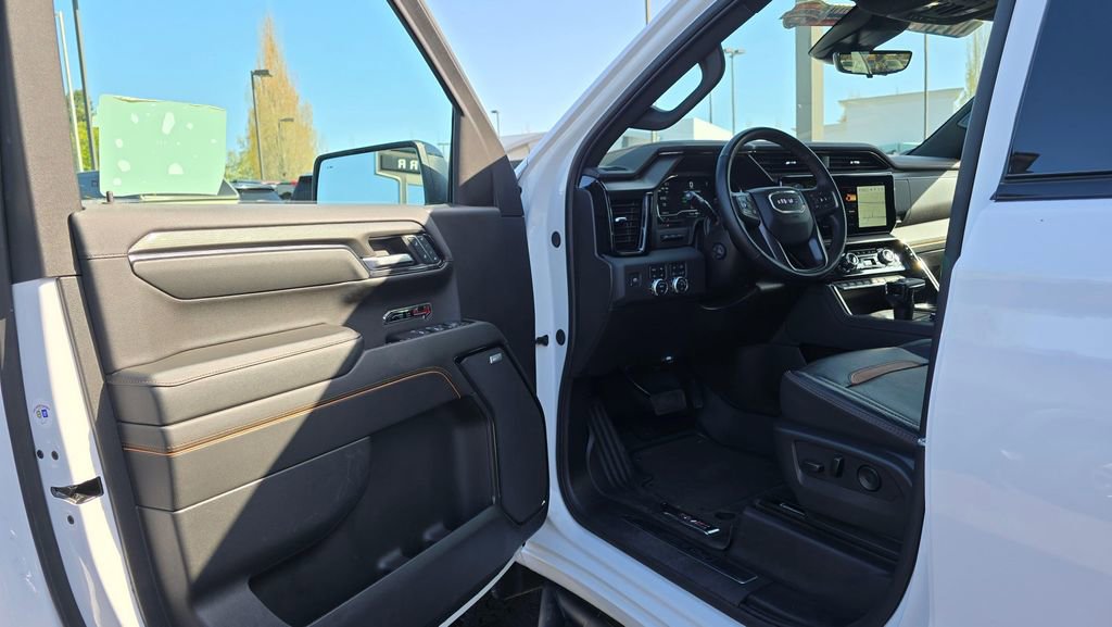 Used 2024 GMC Sierra 1500 AT4 w/ Technology Package AWD/4WD image 21
