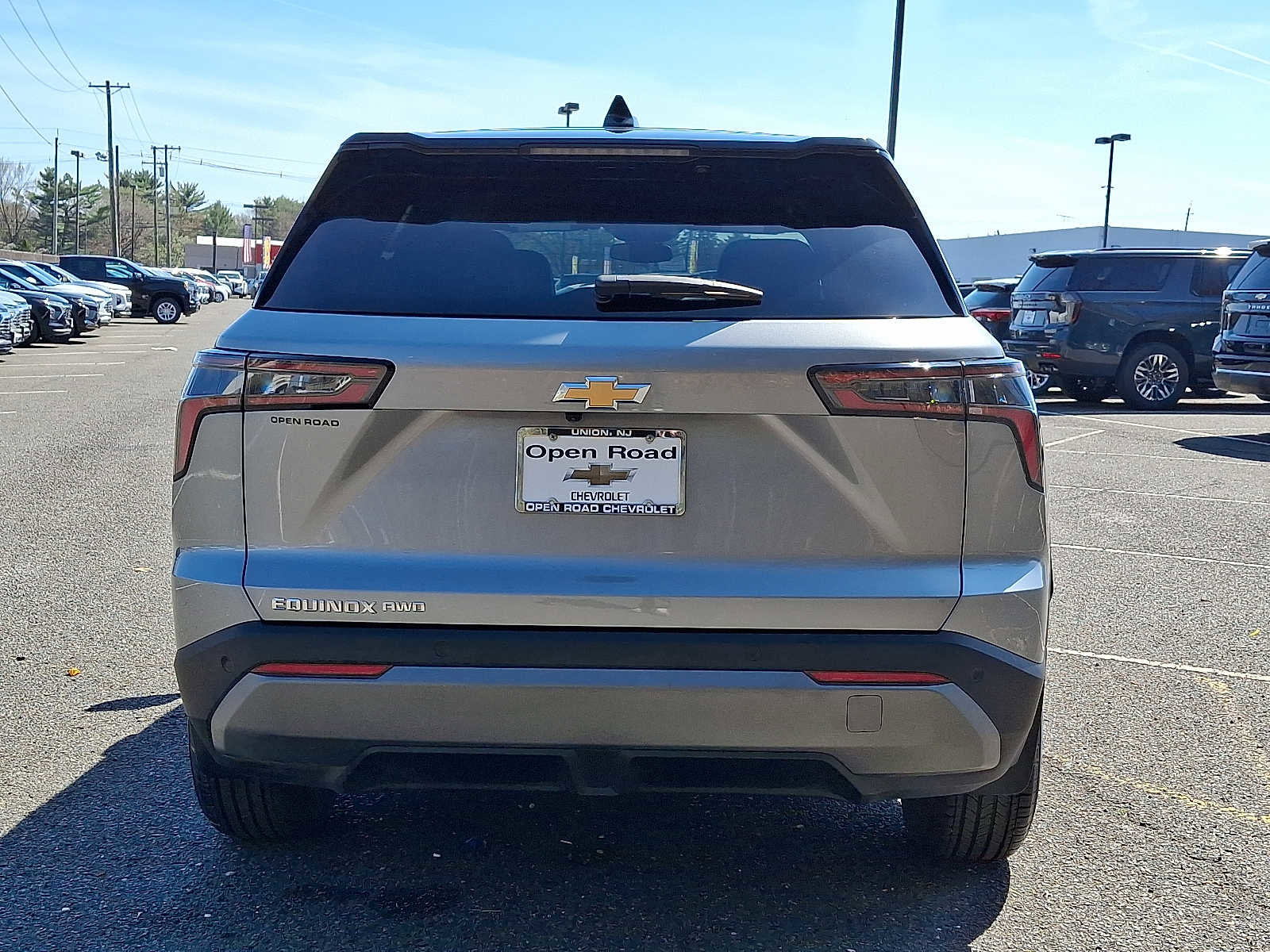 Used 2026 Chevrolet Equinox LT w/ Convenience Package II image 6