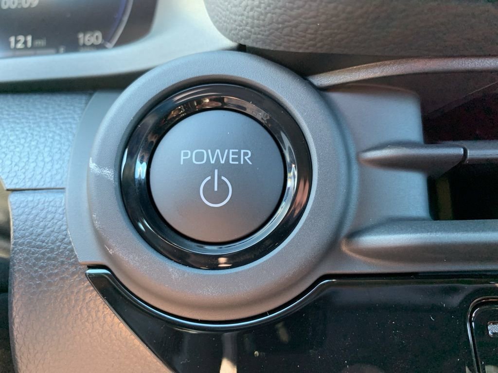 New 2025 Toyota Crown Signia image 24