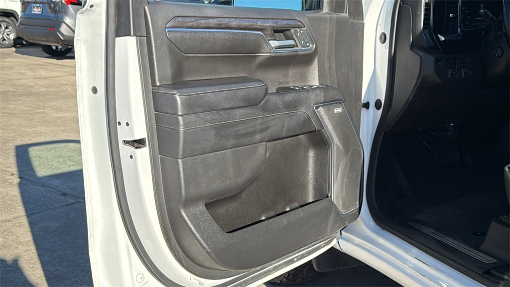 Used 2023 Chevrolet Silverado 1500 LTZ image 9